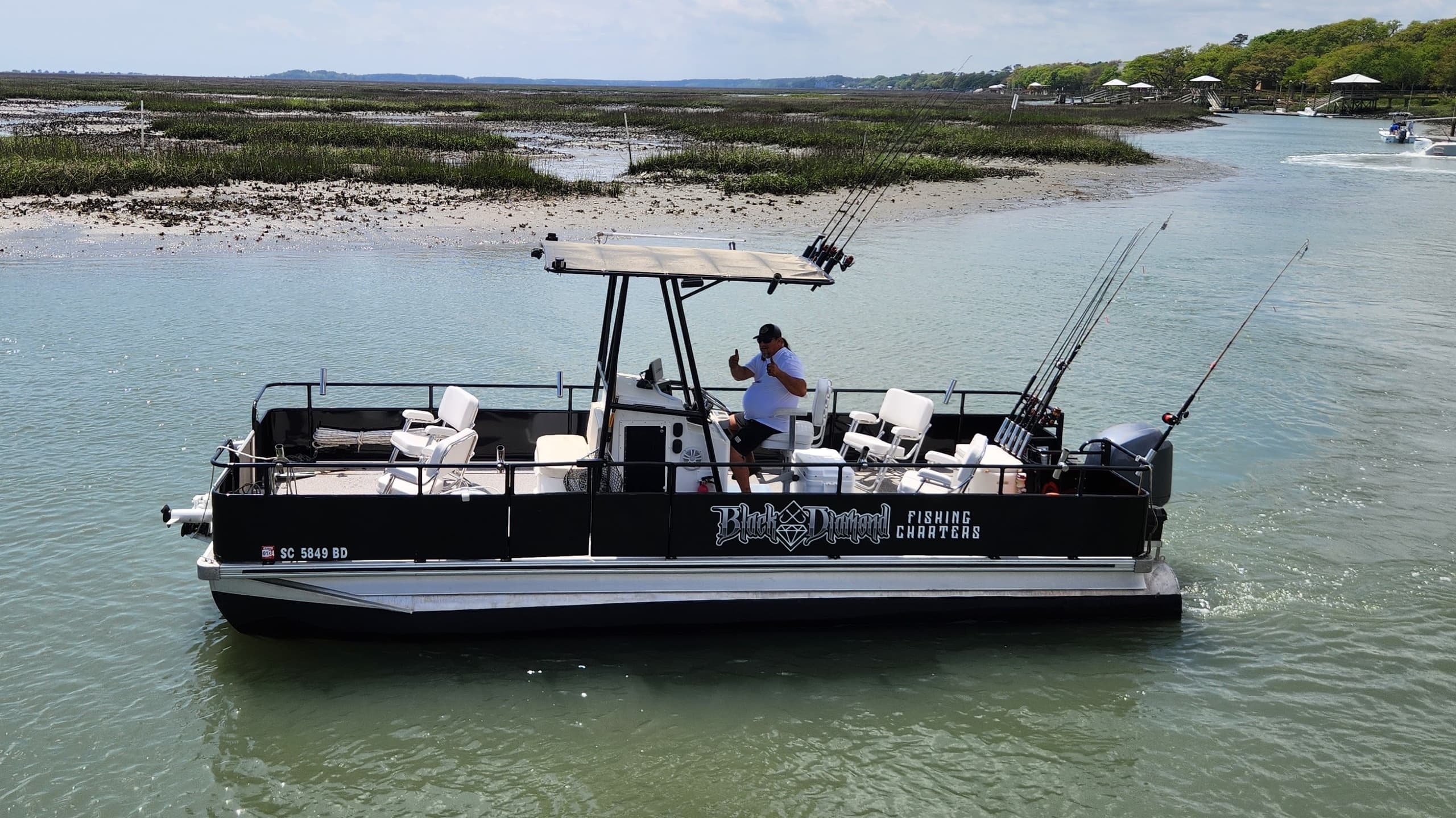 Black Diamond Inshore Pontoon Fishing Trips | Fishing in Murrells Inlet, South Carolina