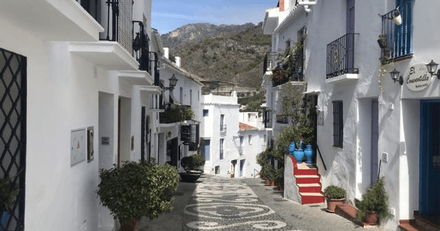 Cultural & Scenic Land Adventure: Nerja & Frigiliana with Costa Excursions