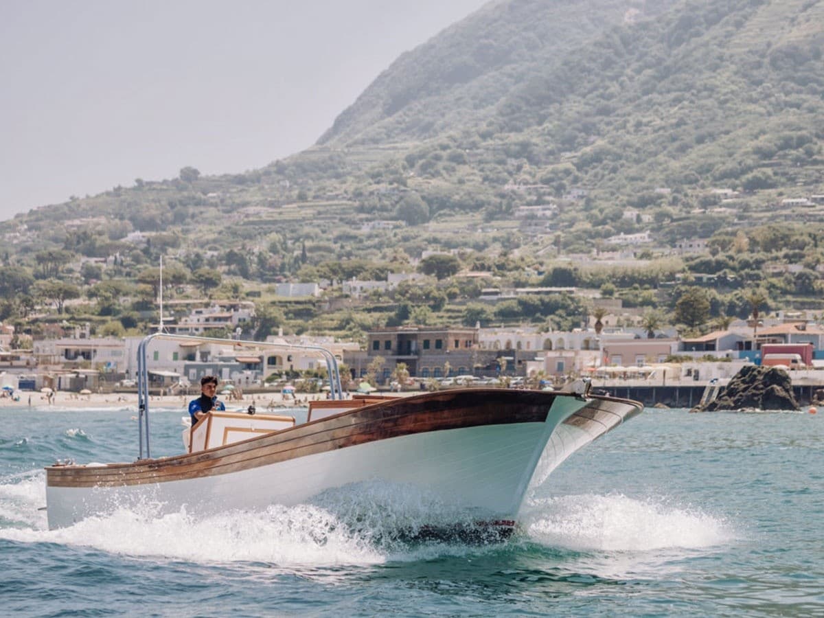 Andor: Private Lancia Cruises Around Ischia’s Turquoise Coves