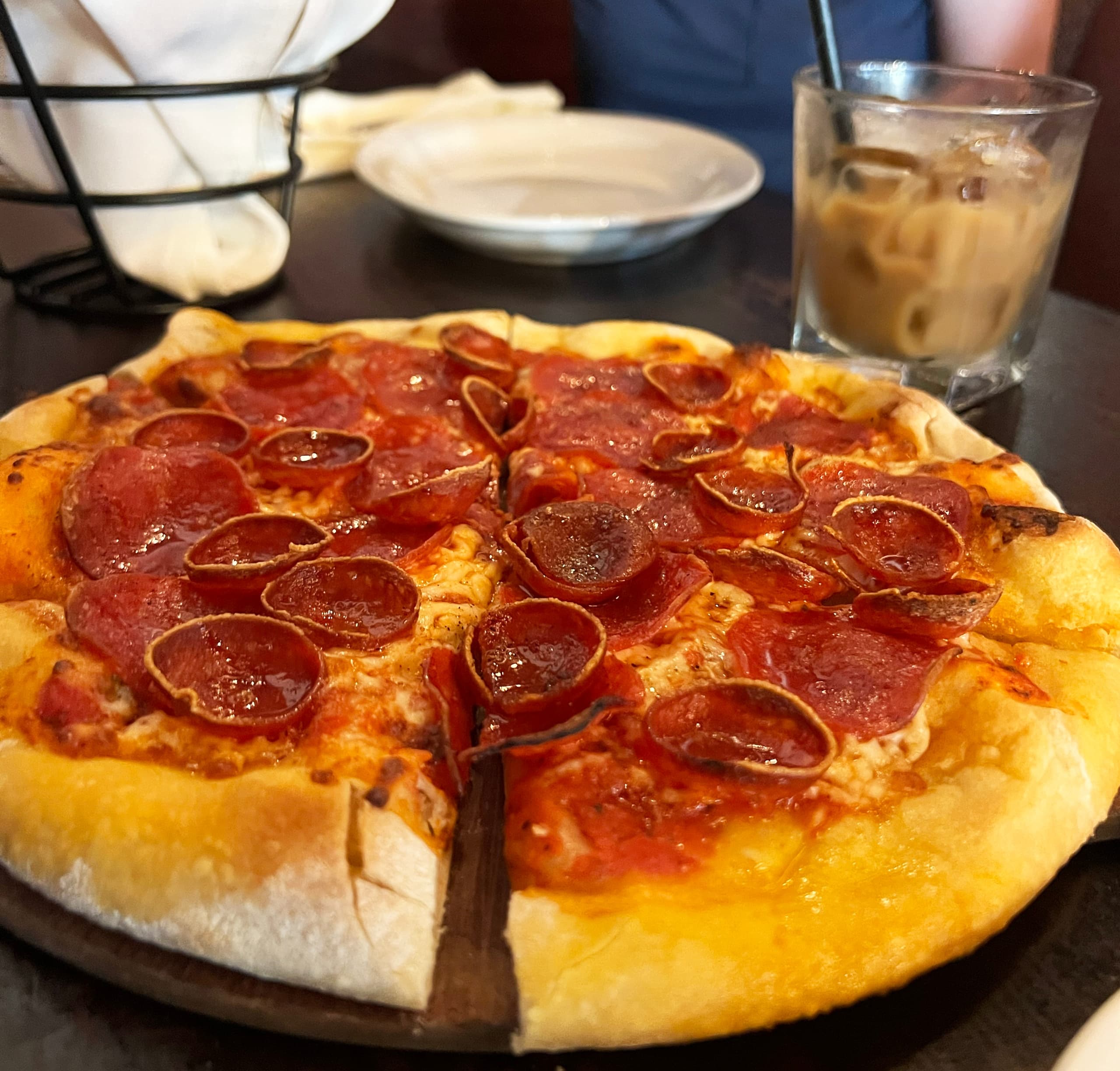 Slice of Victoria: A Delicious Walking Tour Through Historic Neighborhoods with Pizza and Beer