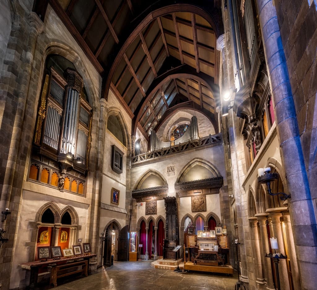 Historical Land Adventure: Hammond Castle & Salem by The Adventure Collective