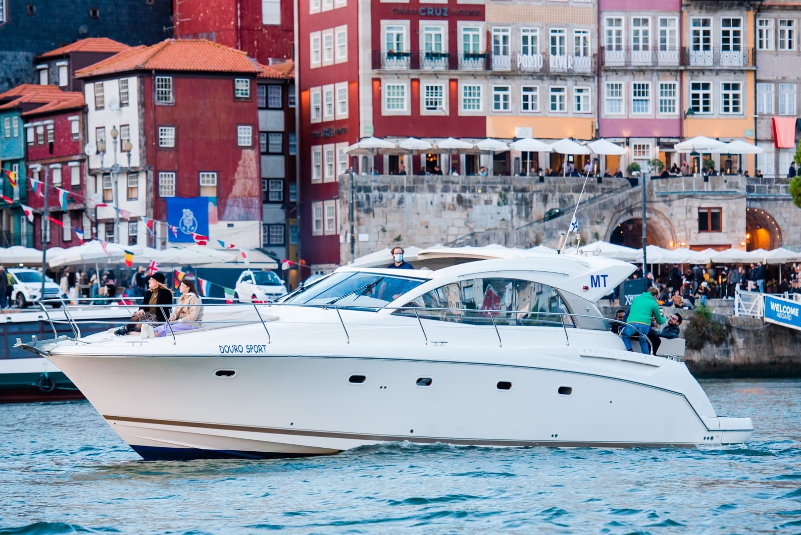 Luxury Yacht Cruise in Porto with Douro Charter