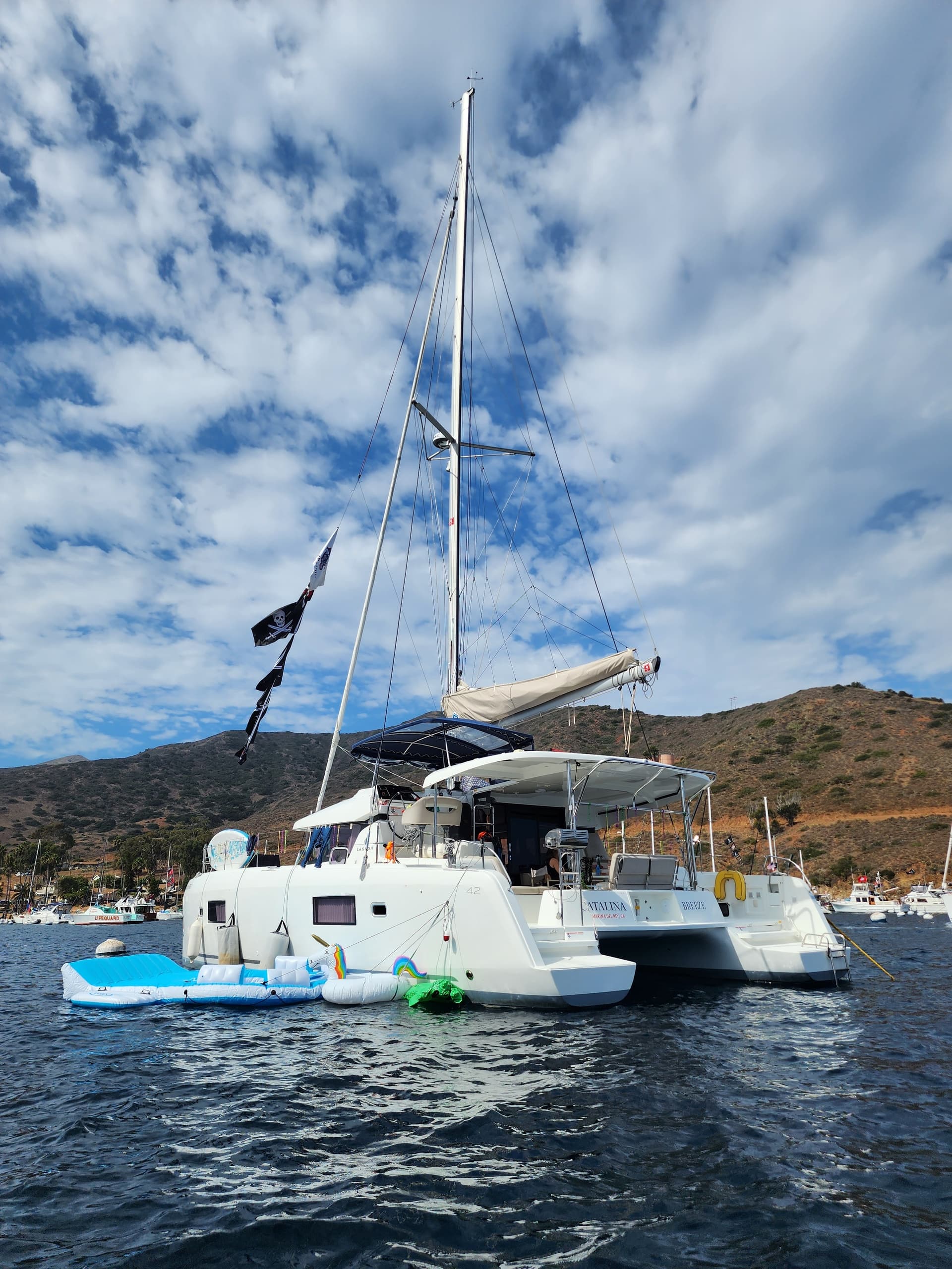 Sail the Scenic Catalina Breeze in Marina del Rey