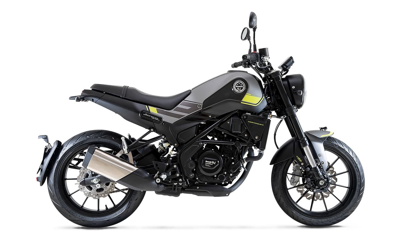 Ride Lake Como’s Curves: Benelli Leoncino 250 Rentals in Lecco