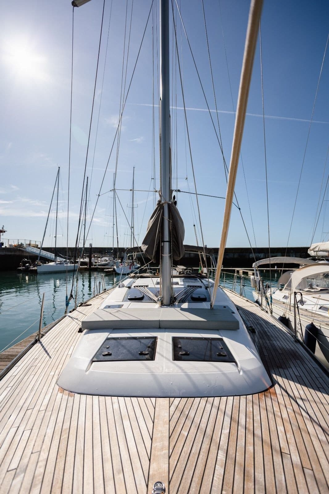 Dufour Private Charter in Cascais: Four-Cabin Boat with Wi‑Fi and Menus photo 4