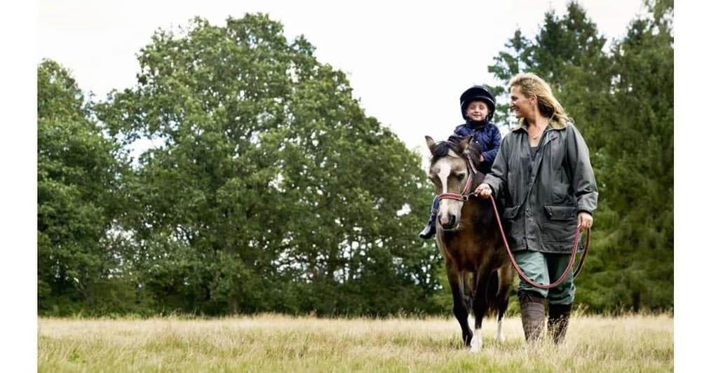 Pony Ride for Kids at Palos Verdes Horse Rentals