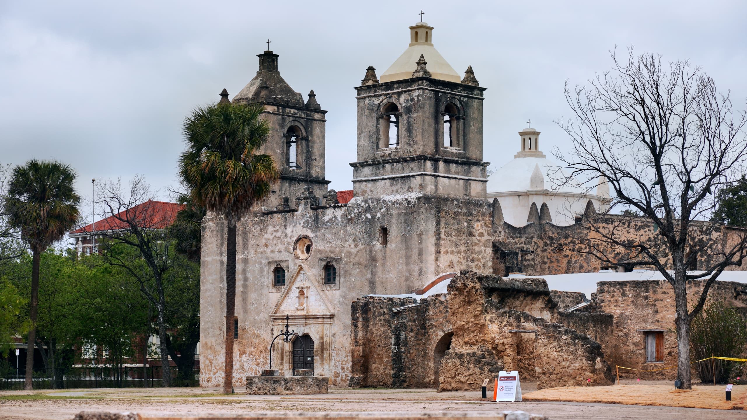 River Walk to Missions: A Day Exploring San Antonio’s River and Colonial Heritage photo 1