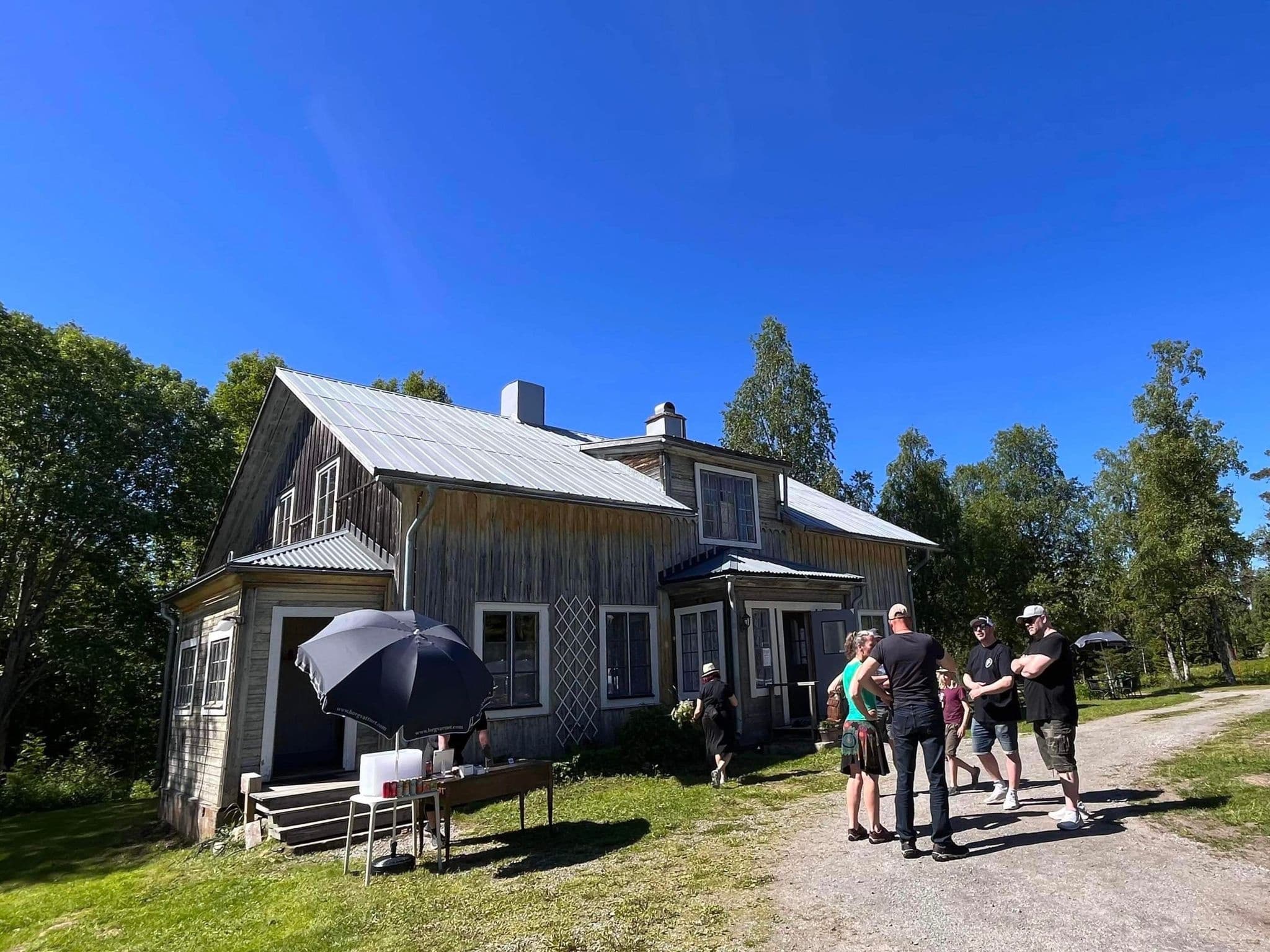 Historical & Ghost Tours at Borgvattnets Prästgård & Vandrarhemmet