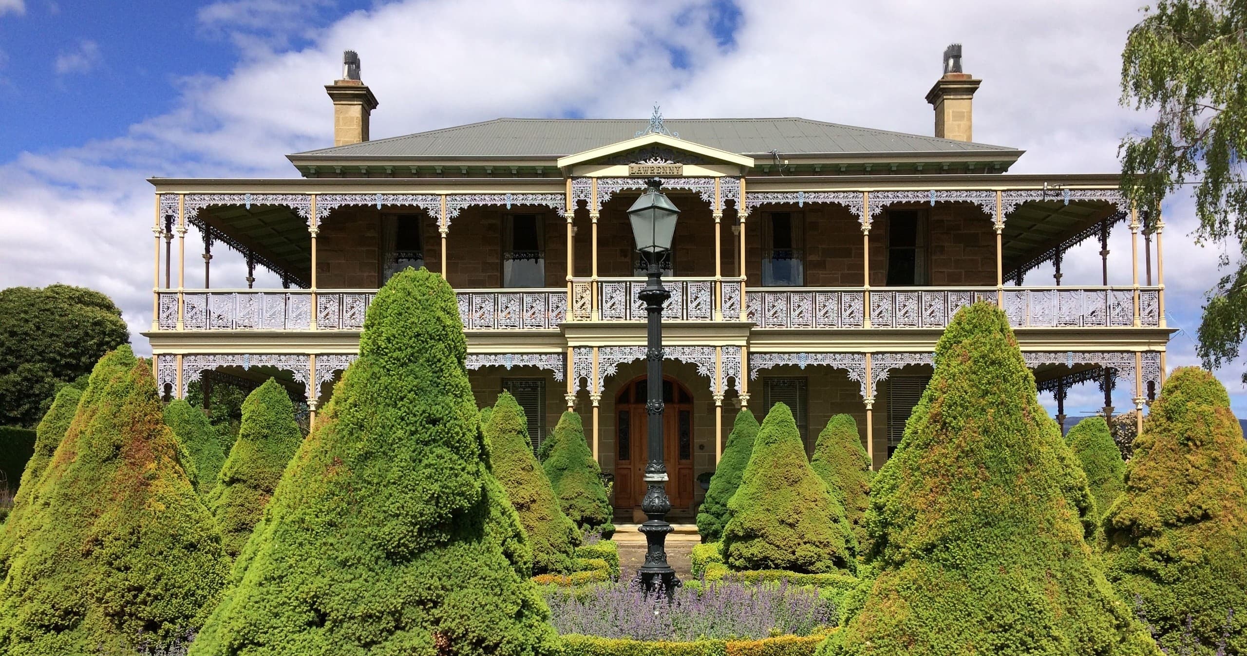 Discover Tasmania’s Derwent Valley Wine Trail: A Scenic Wine and Spirit Tasting Adventure