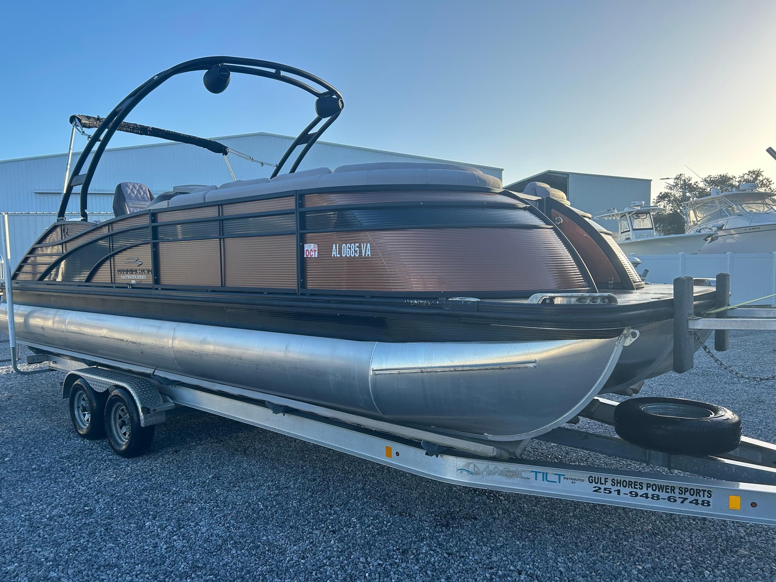 Bennington Q25 Pontoon Rentals in Traverse City, MI