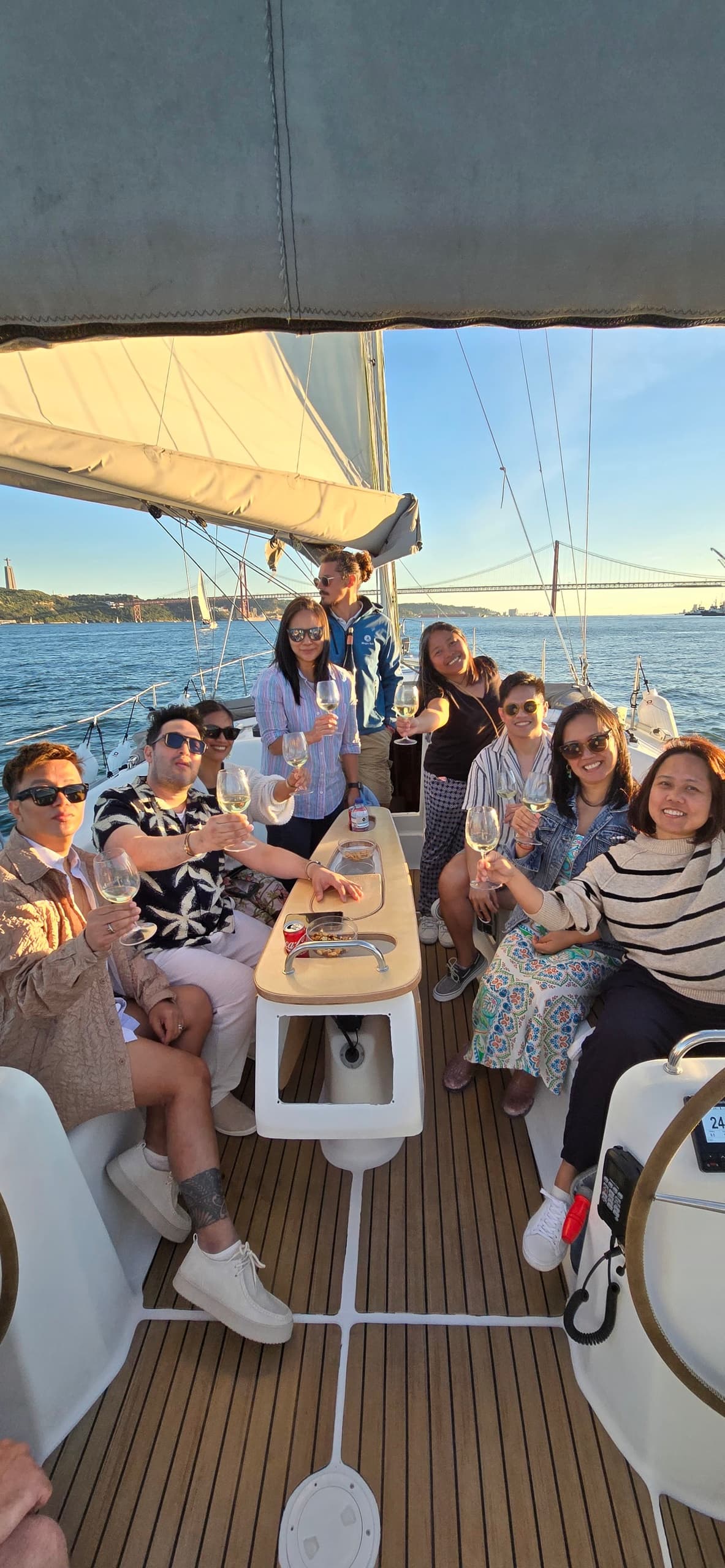 Unwind on the Tejo River: Private Morning Boat Tour in Lisbon