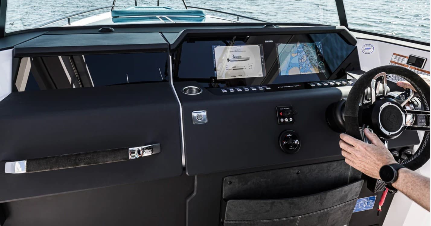 Master the Essentials with Hampton's Premier Boating Basic Course