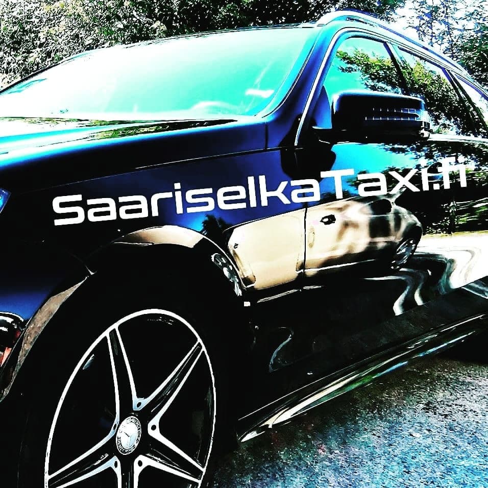 Land Adventures: Arctic Tours' Saariselkä Airport Transfer