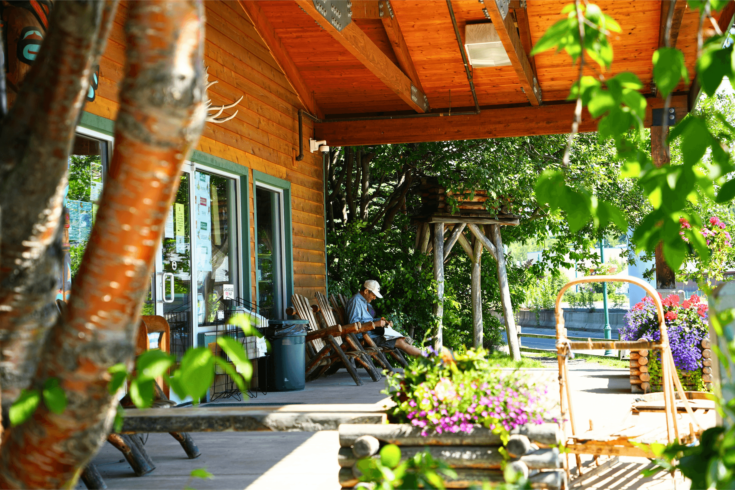 Outdoor Adventures with Anchorage Trolley Tours’ Salmon Hatchery Experience