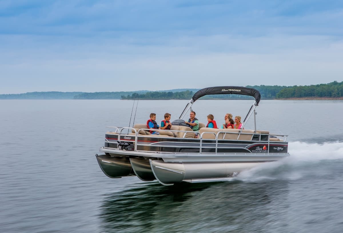 Explore Topock Arizona with Tritoon Boat Rentals