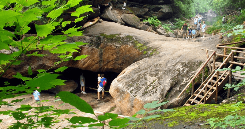 Natural Stone Bridge and Caves fleet
