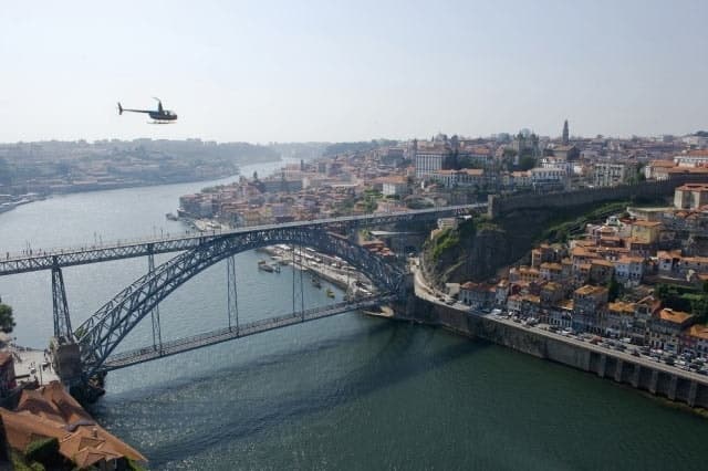 Porto Helicopters team