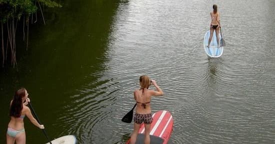 Paddle Boarding Lessons with Sunset Suzy in Hauula, HI