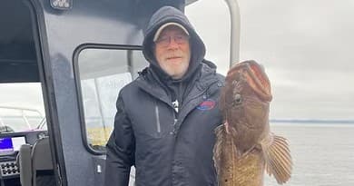 Pacific Nearshore Rockfish & Lingcod Charter from Roseburg — 6-Hour Guided Fishing