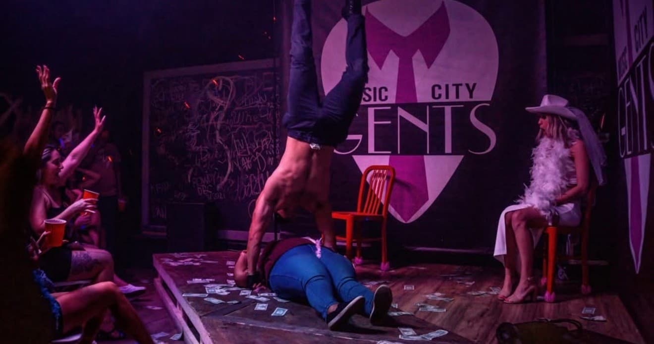 Nightlife Adventure with Rowdy's Wild Rides in Nashville