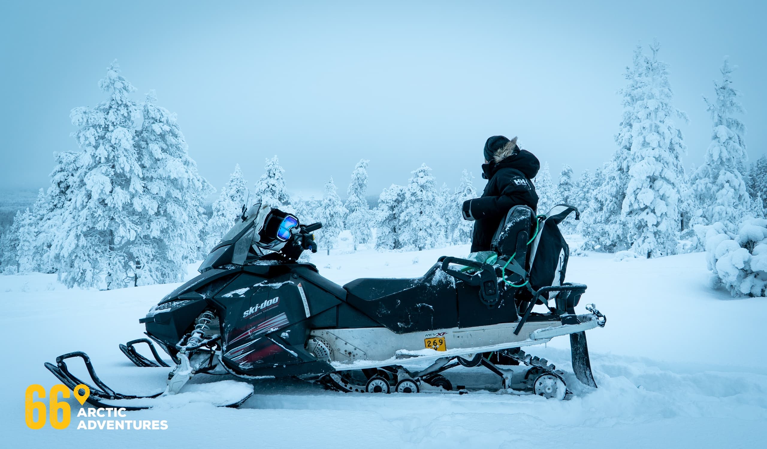 Private Snowmobile Safari in Rovaniemi: Family & Couples Arctic Snowmobiling