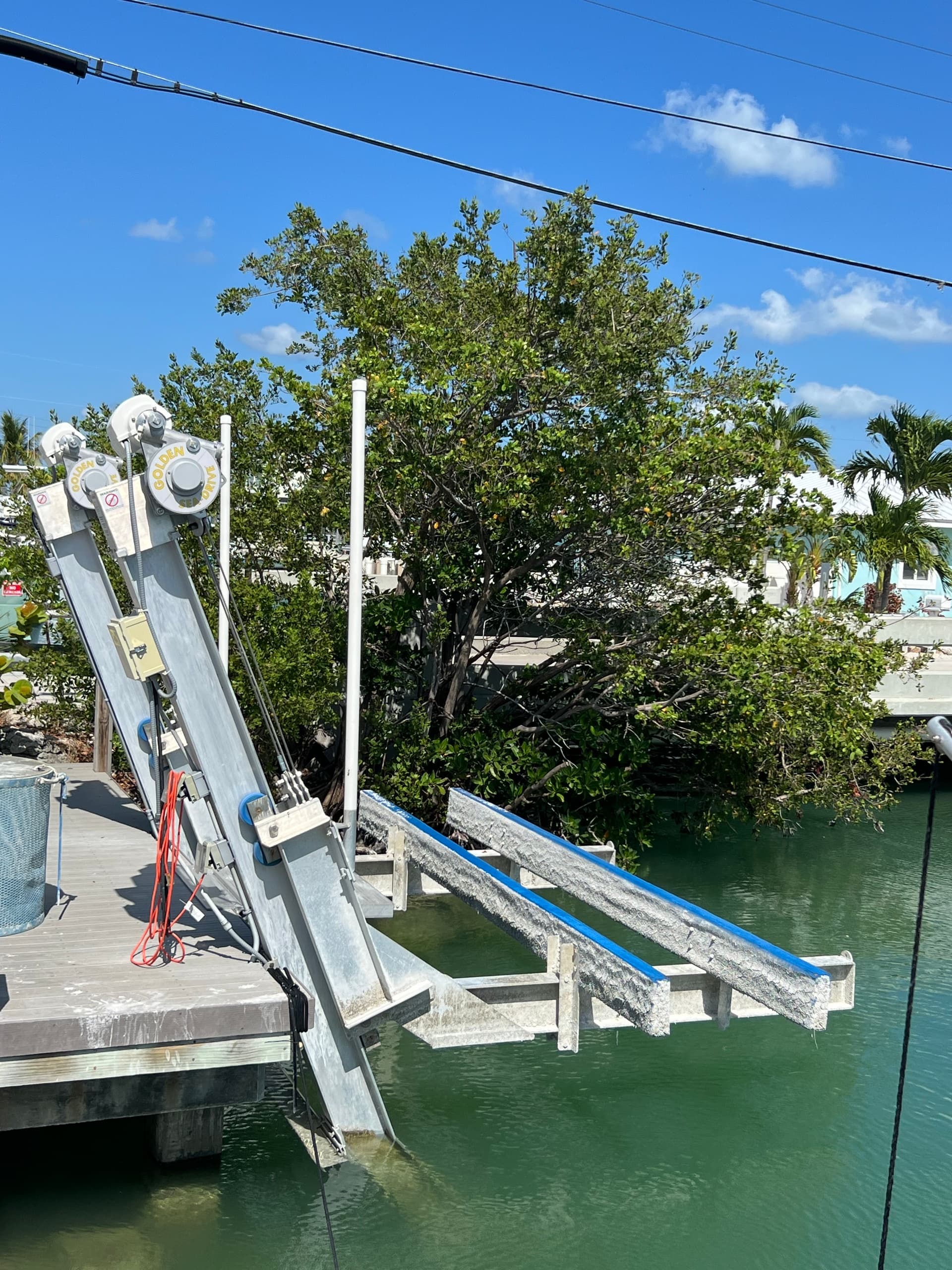 Boat Lift Services at Two Conchs Marina in Marathon