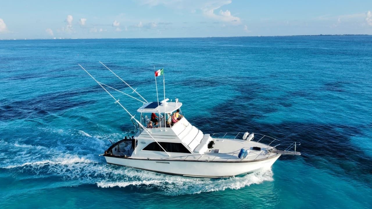 46ft Ocean Yacht Fishing Adventure in Cancún, Mexico