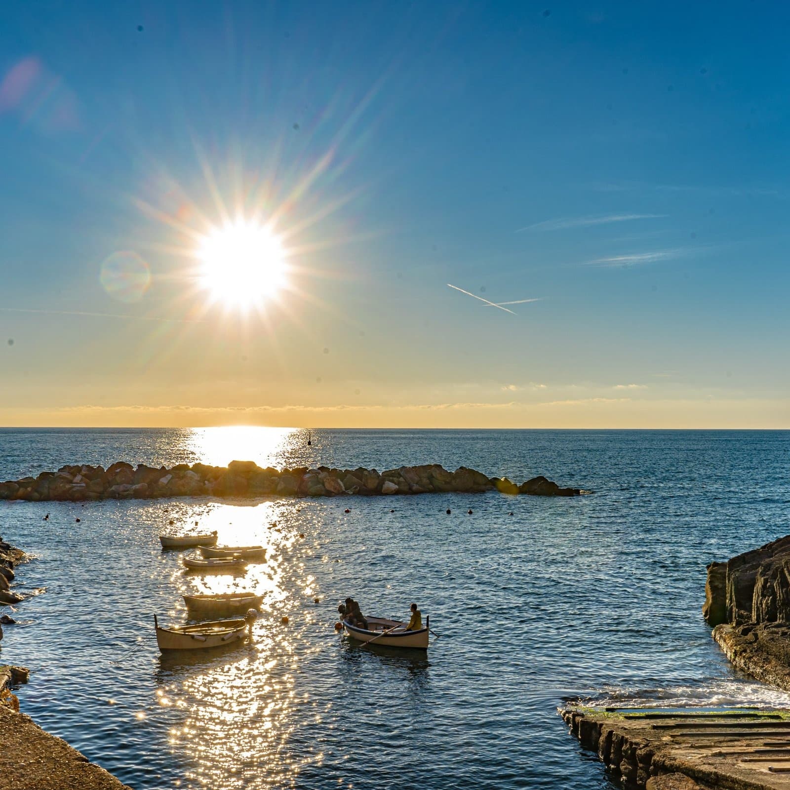 Private Full-Day Cinque Terre Tour From Florence: Manarola, Vernazza & Monterosso photo 2