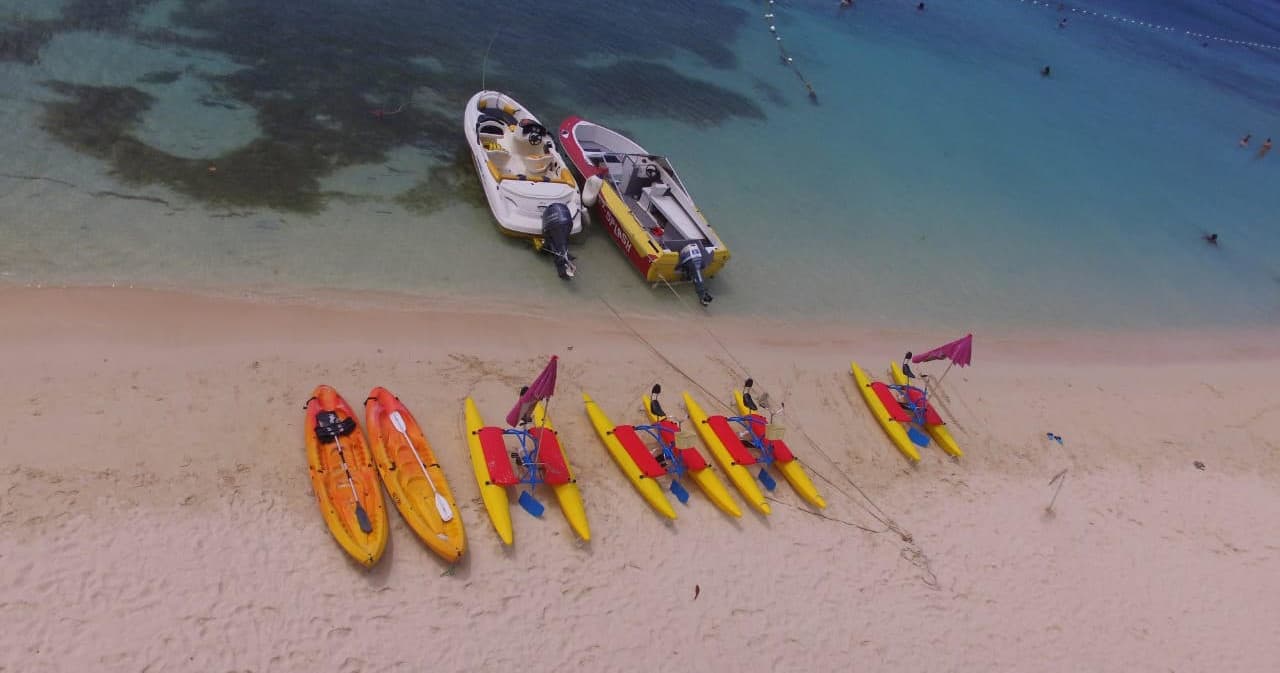 Drive the Waves: Jet Car Adventures on the Caribbean’s Azul Sea