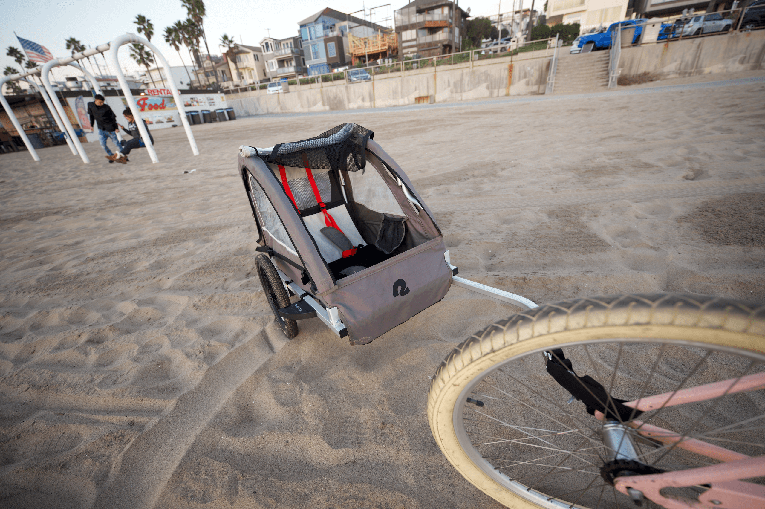 Family Fun with the Single Kids Trailer in Manhattan Beach
