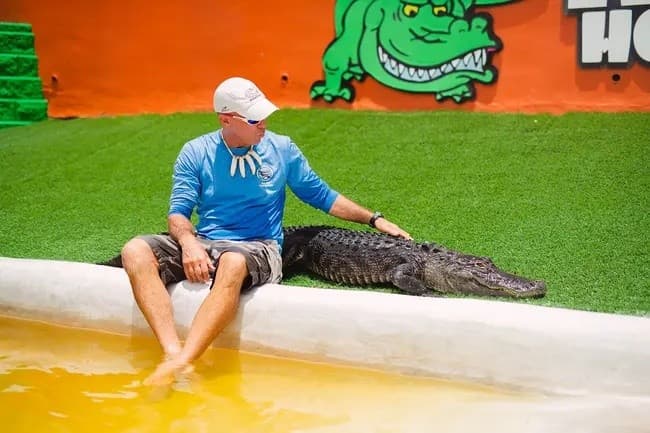 Gator Boys Alligator Show & Everglades Airboat at 21940 Griffin Rd, Fort Lauderdale photo 3