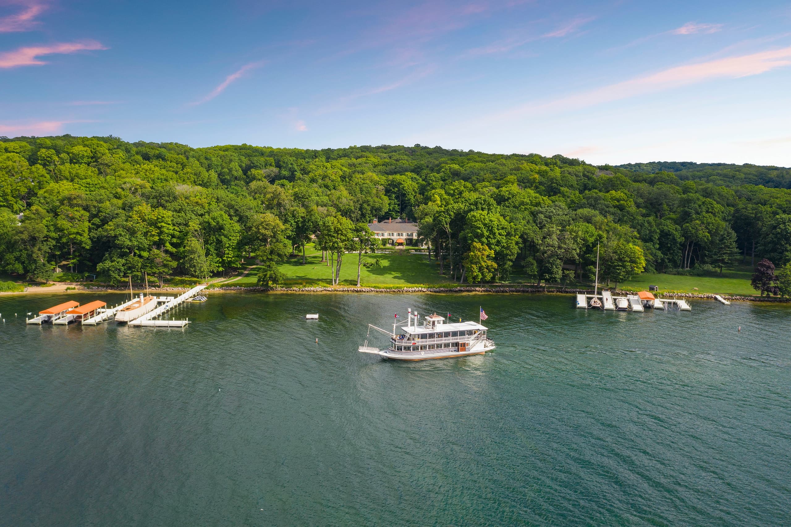 Lake Geneva Best of the Lake Tour with Lake Geneva Cruise Line