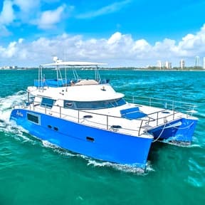 Luxury Yacht Charters with Ocean View Yacht Charters Miami
