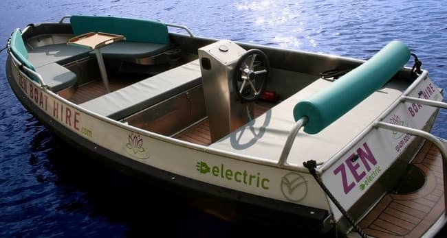 Electric Sloop Adventures with Marlow Boating on the Thames