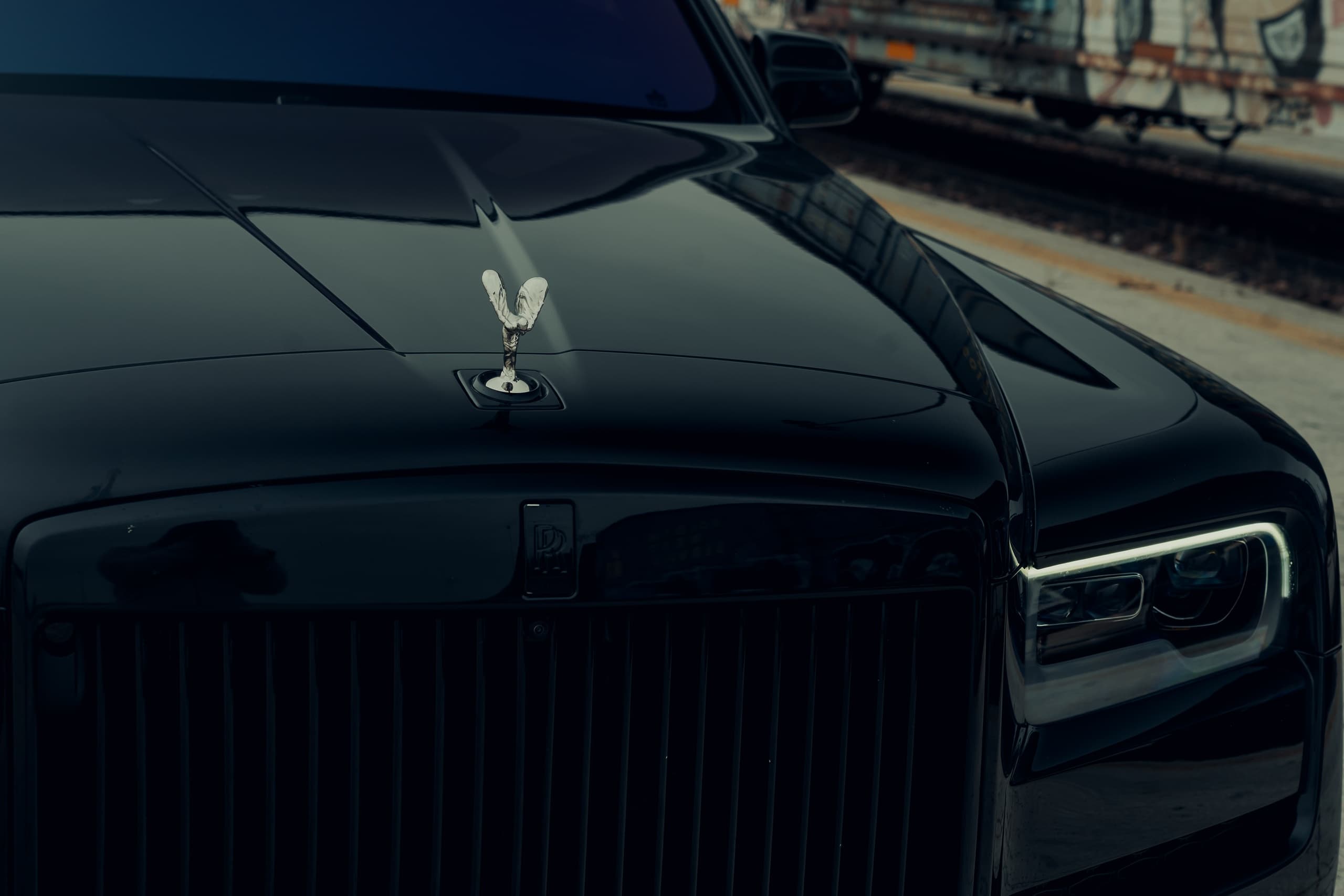 Rolls-Royce Cullinan Chicago: Luxury SUV Drive Along Lake Michigan photo 3