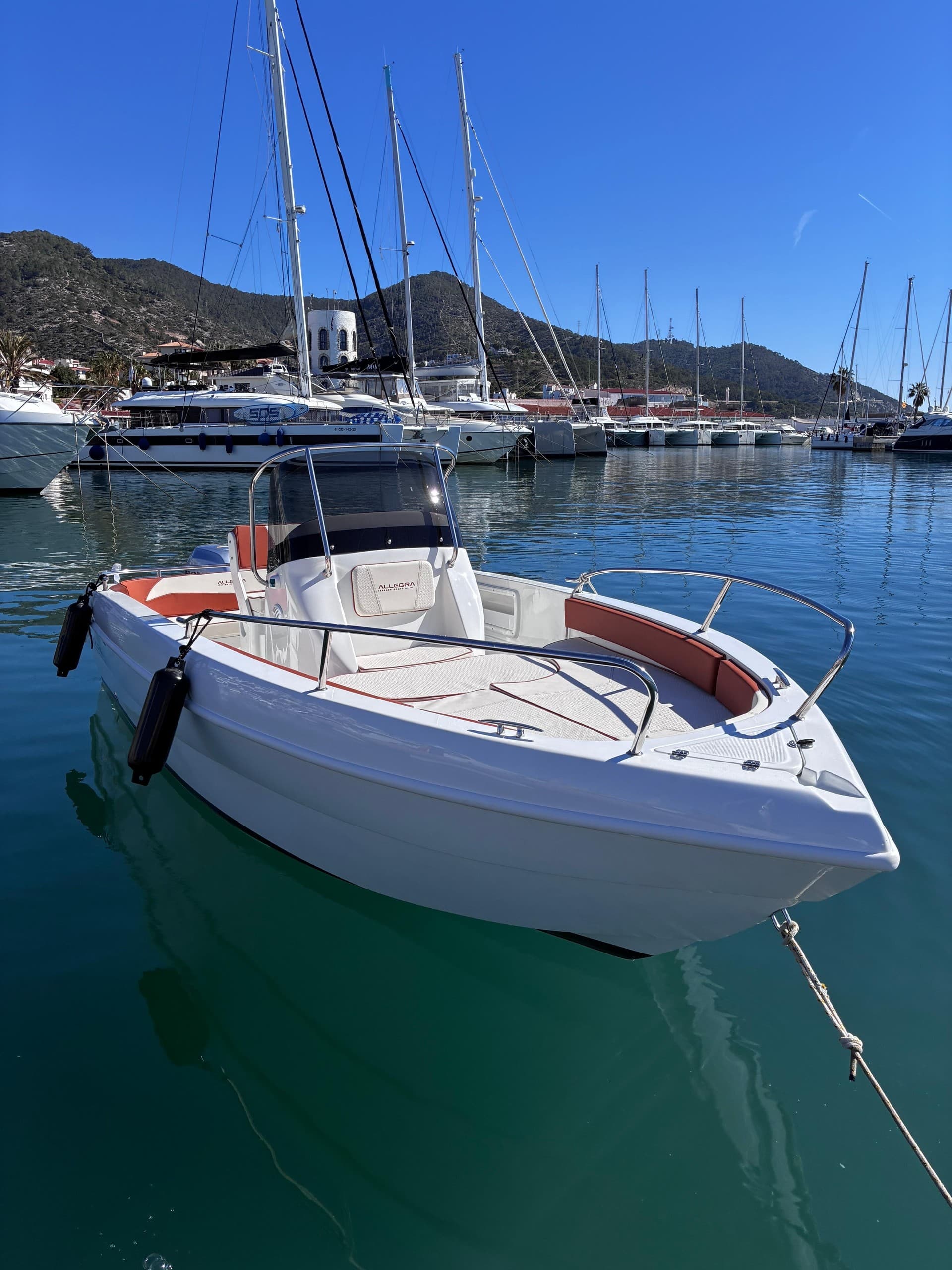 Self-Skipper ALLEGRA D OPEN Boat Rental in Sitges, Catalunya
