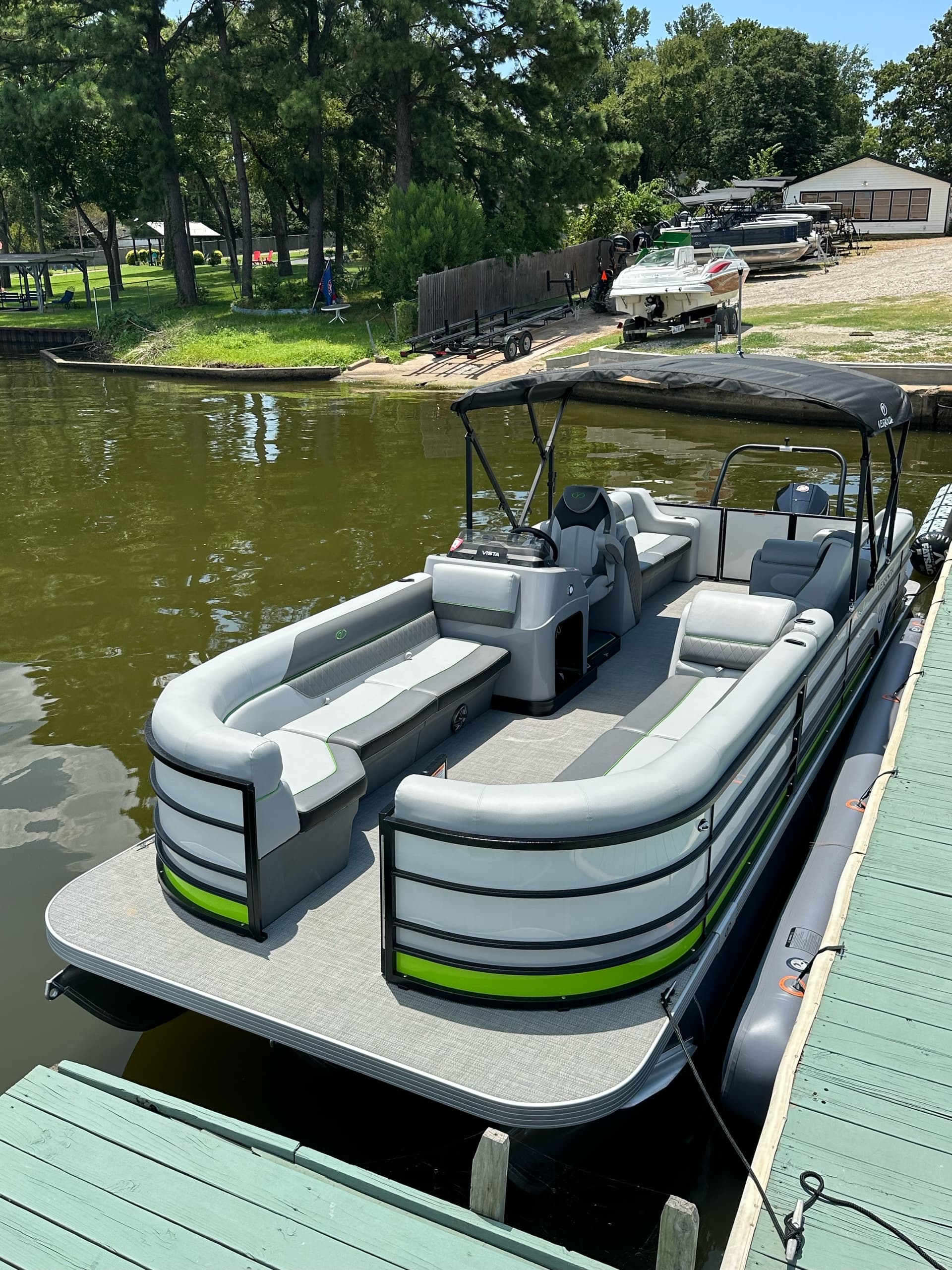 A Loan at Sea: Private Boat Rental in Gun Barrel City, Texas
