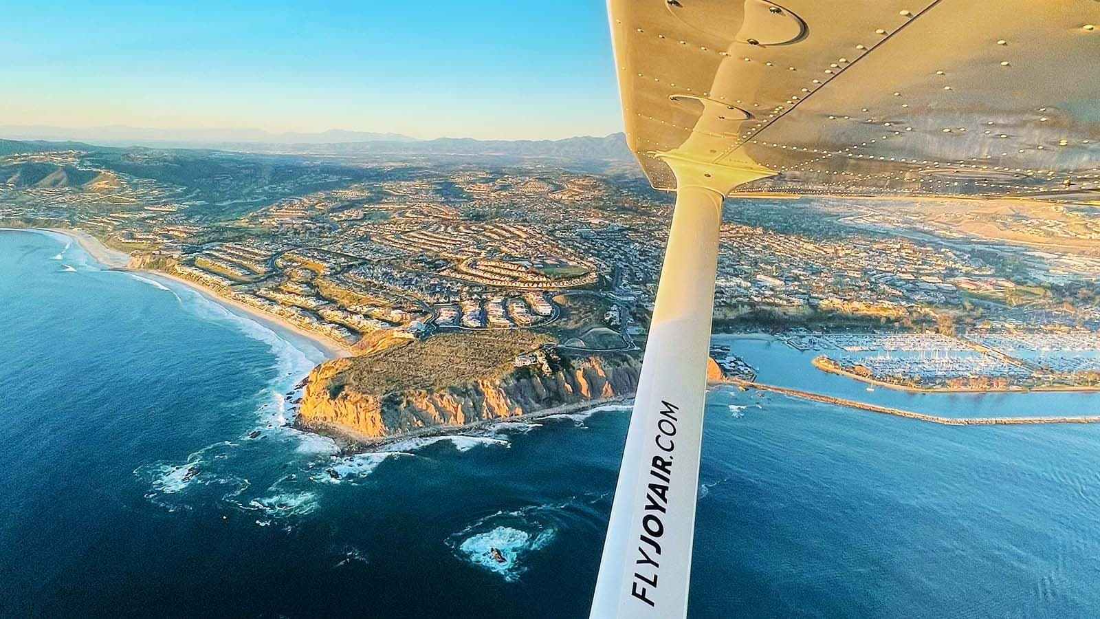 Orange County Coastal Air Tour: Scenic Flights in Santa Ana