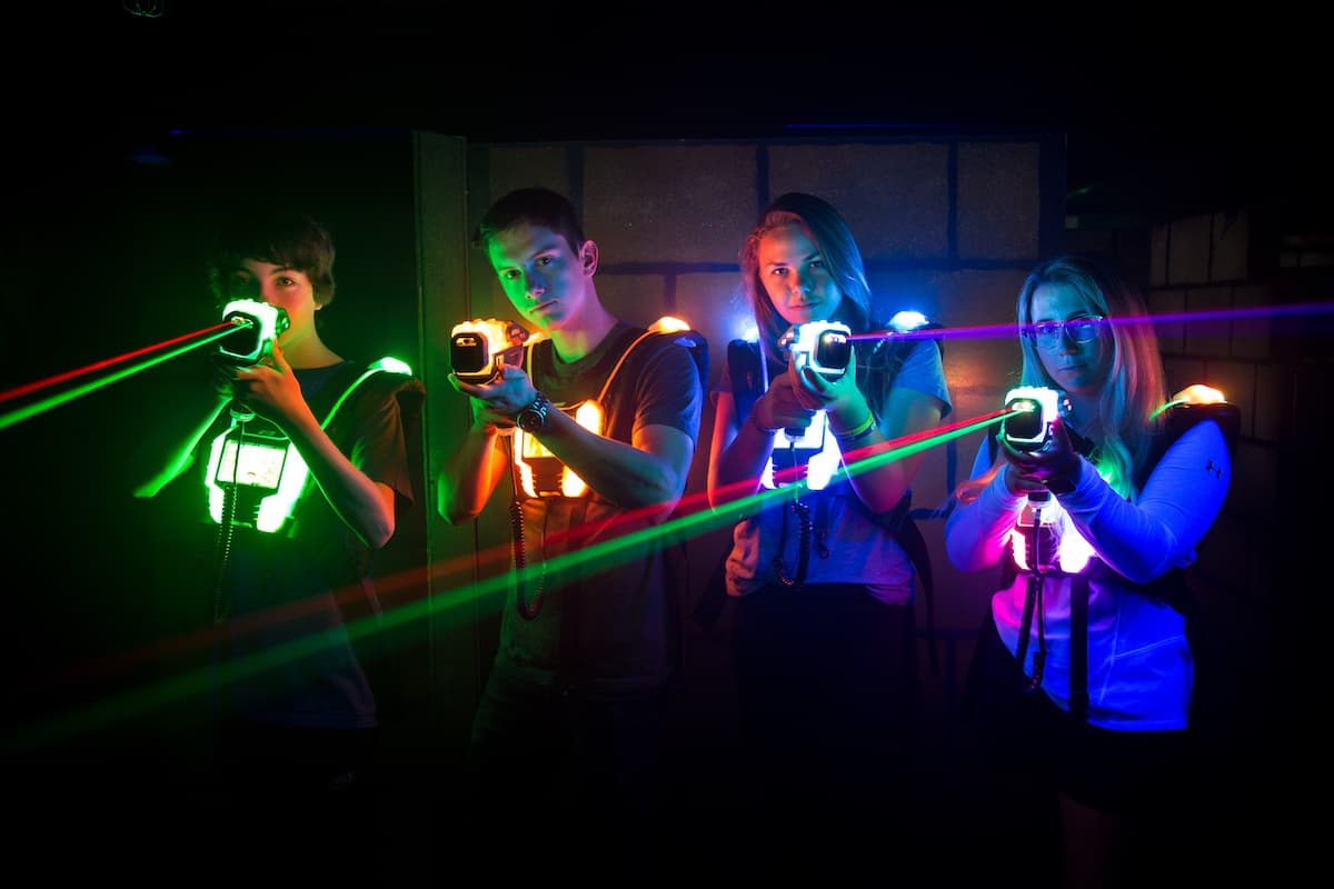 Outdoor Adventure Business: Action Forest Laser Base Lasertag Fun