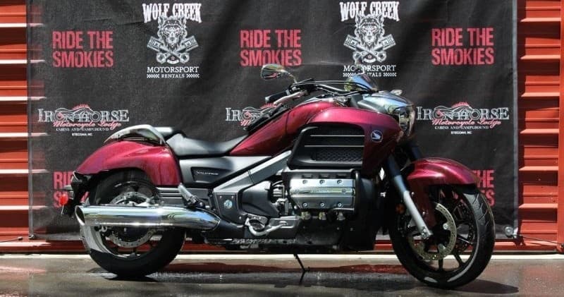 Motorcycle Rentals with Wolf Creek Rentals - Stecoah