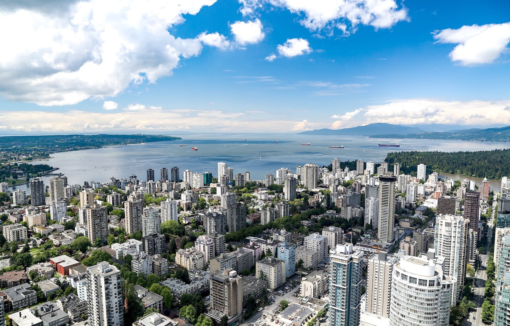 Private Vancouver Tour with Lawrence Tours: Personalized Outdoor Experiences