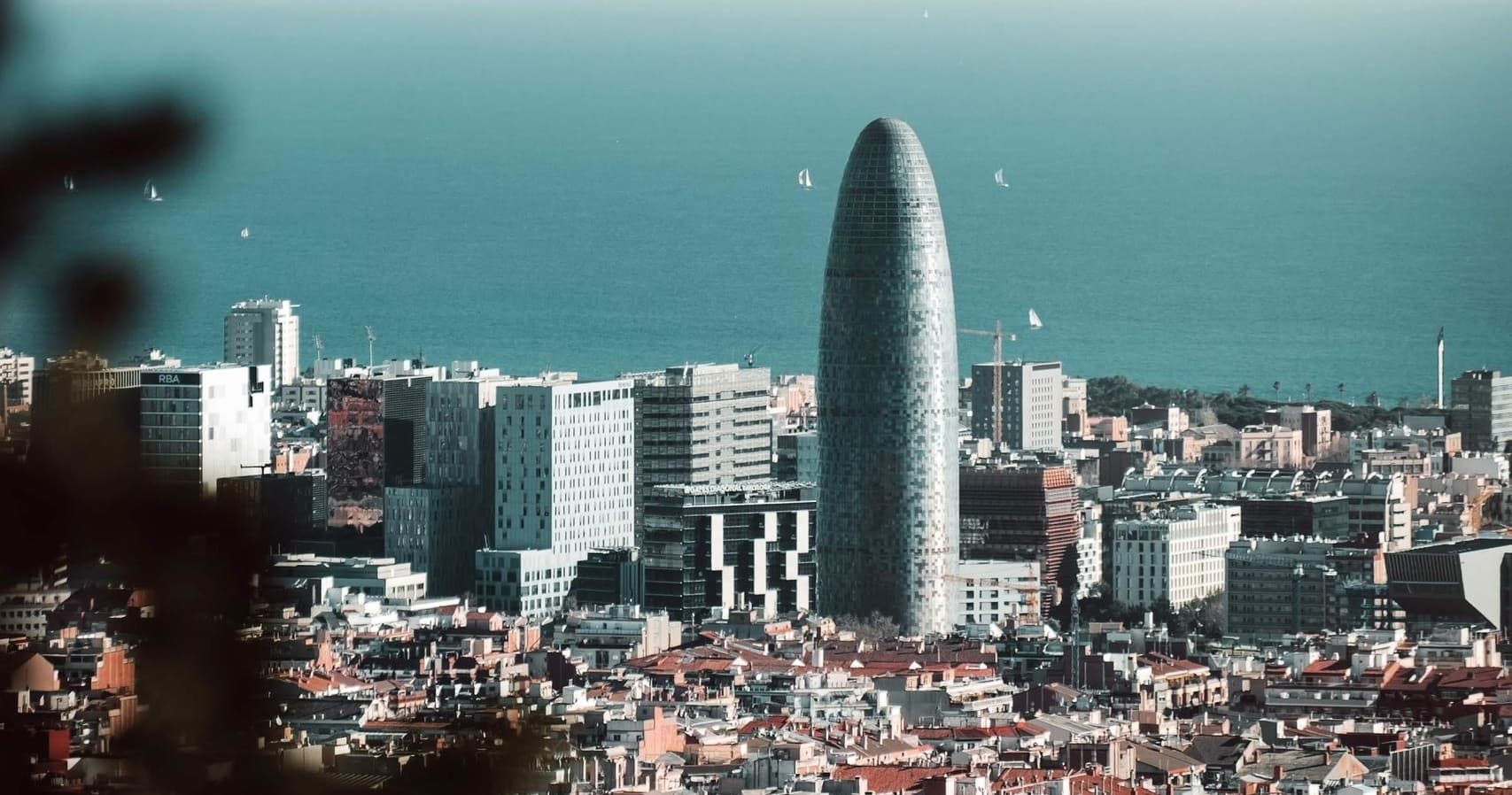Urban Architecture Tour with Barcelona Architecture Walks