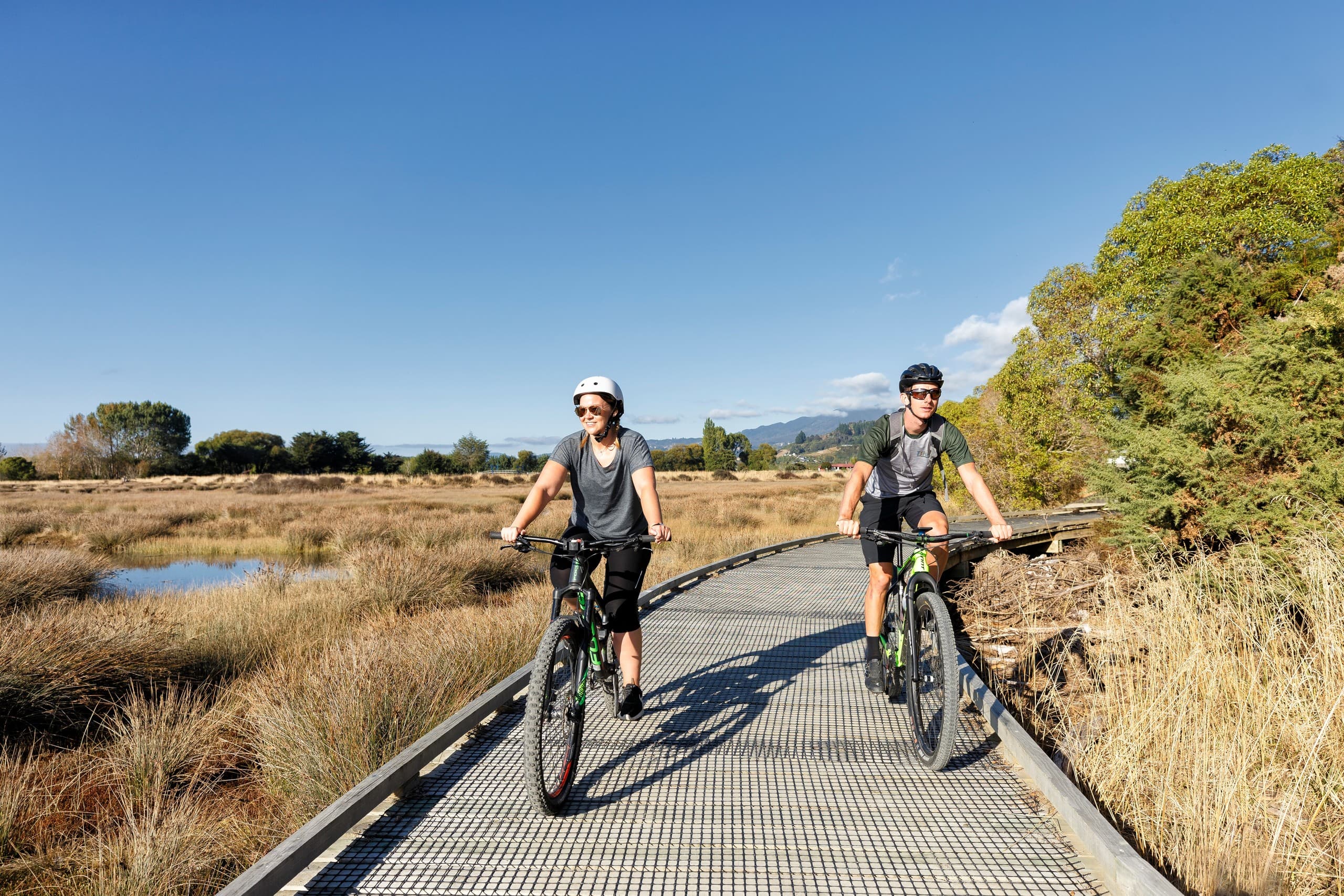 Pedal & Pour: Guided E-Bike Beer and Wine Tour in Nelson Region photo 3