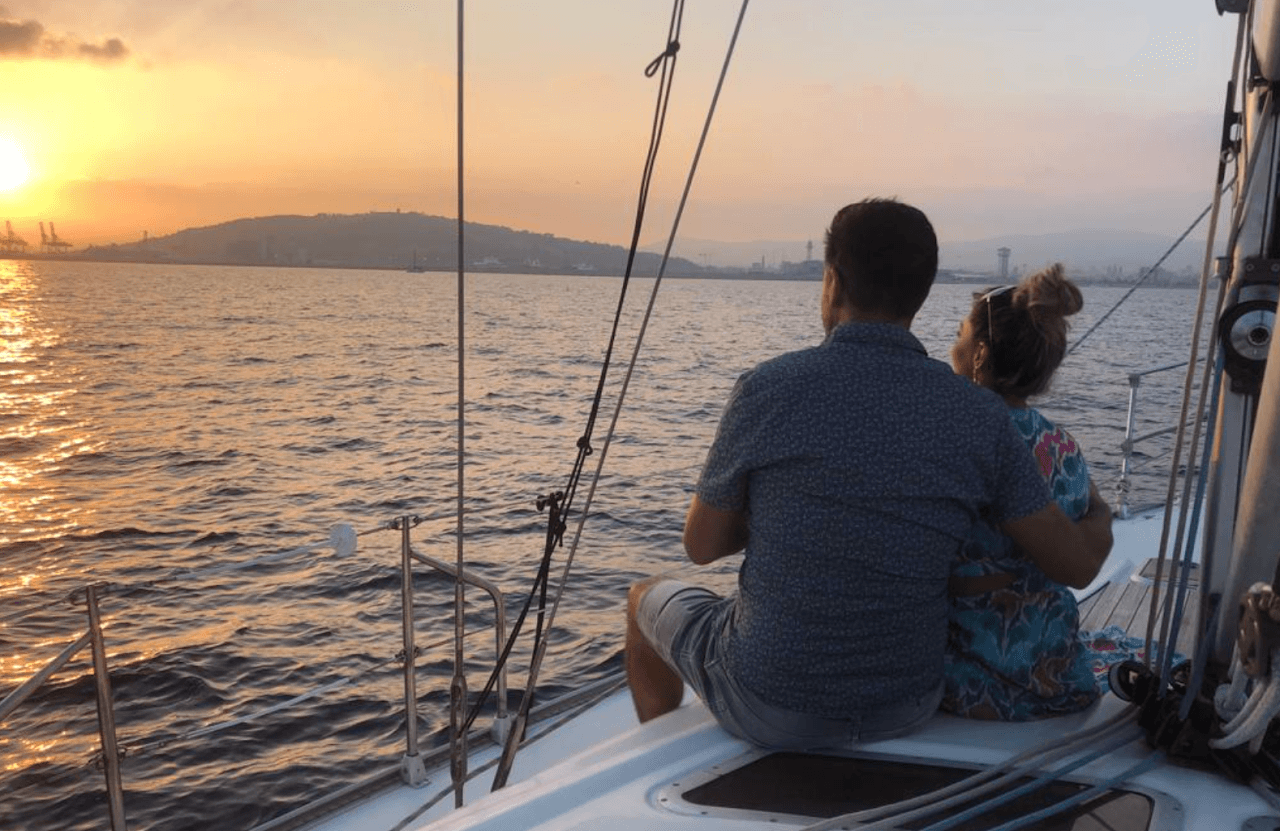 Sunset Sailing Adventures with Sailing Sashi in Barcelona