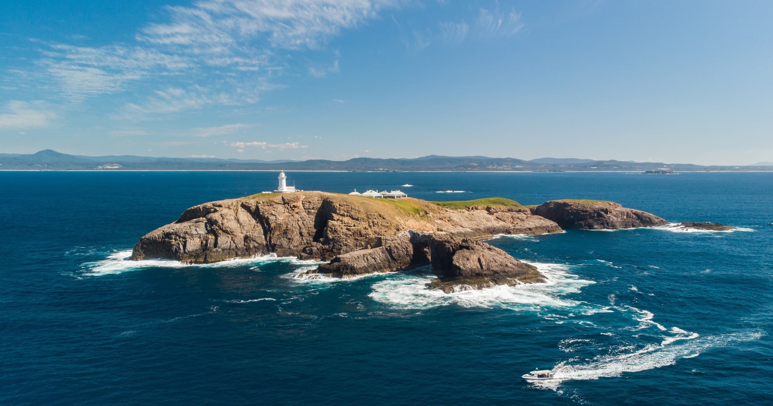 Explore the Vibrant Underwater Sanctuary of South Solitary Island with Double Dive Adventures
