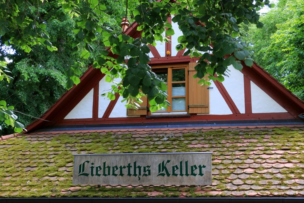 Munich Beer Hike with Beerwanderers: Bavaria's Bierkeller Adventure