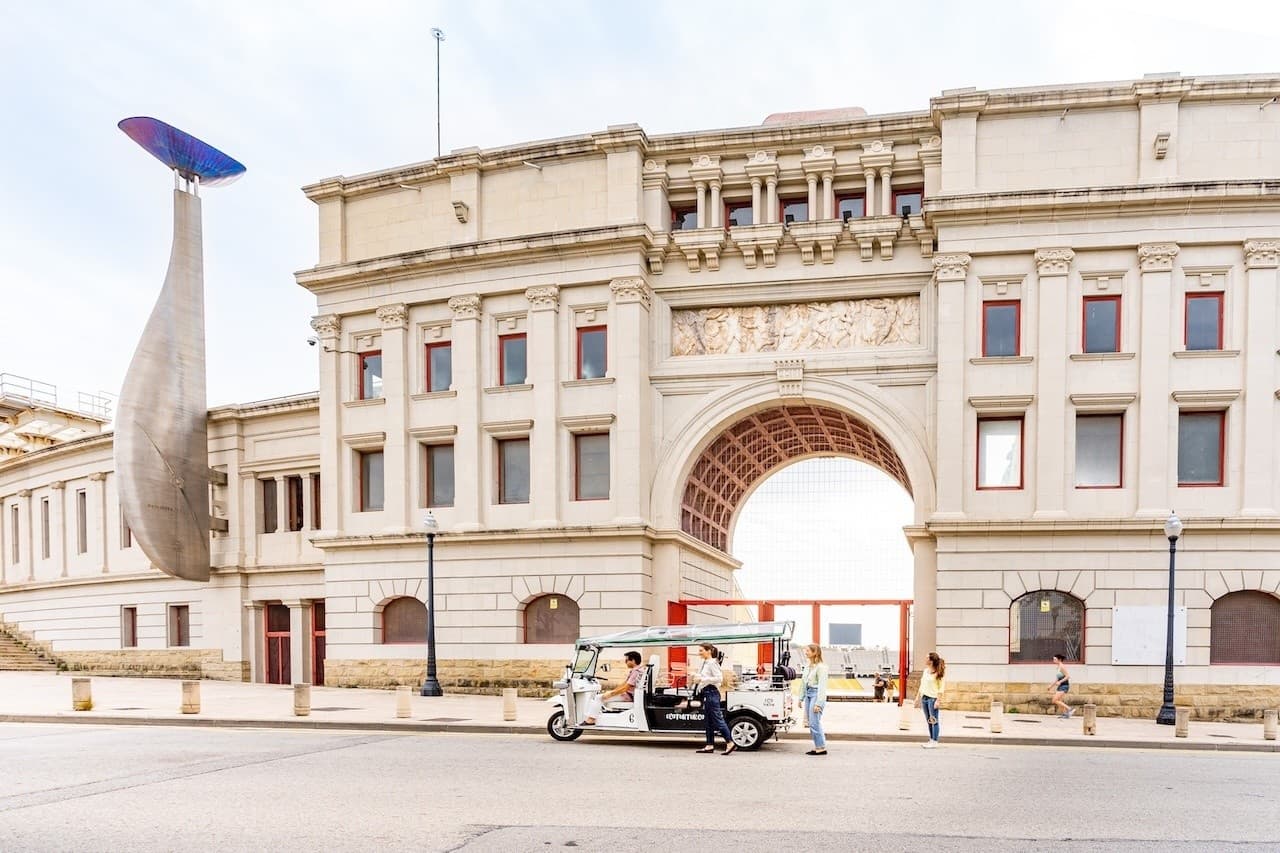 Electric Tuk Tuk Tour of Barcelona: 2-Hour Sustainable City Highlights