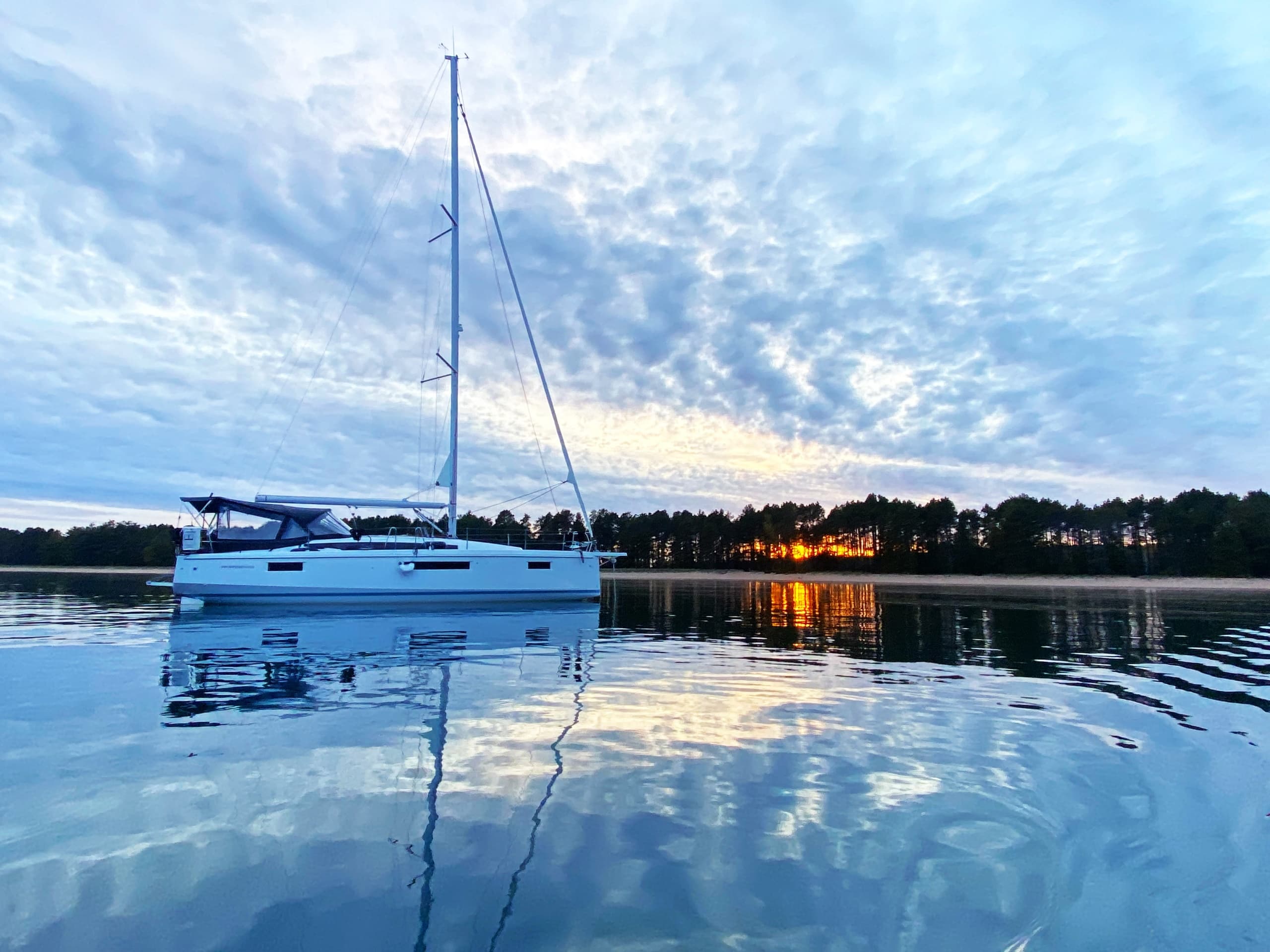 Sailing Adventures with Superior Charters’ Windeavor
