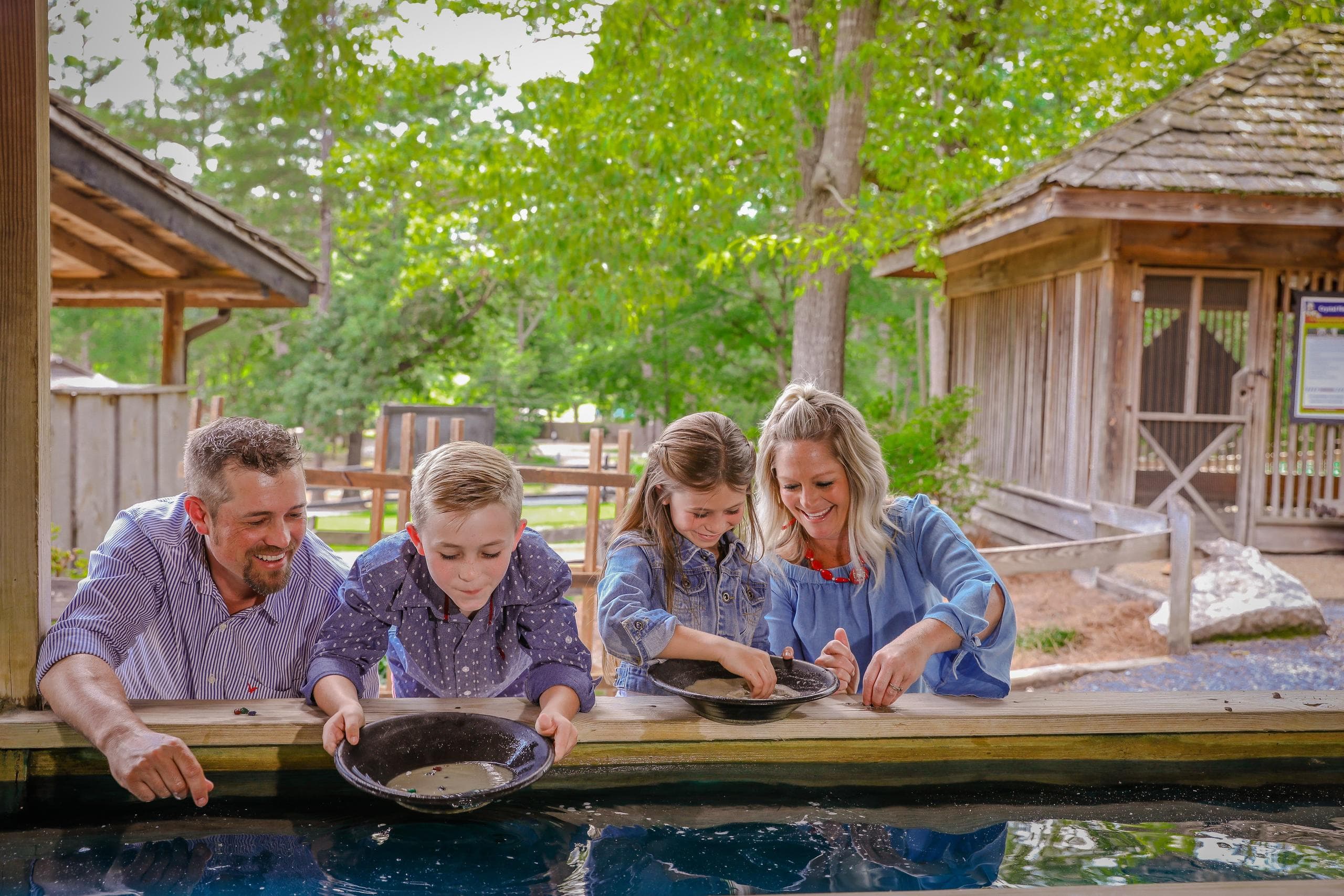 Land Adventures at Majestic Caverns: Fun & Discovery in Nature