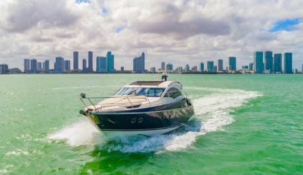 Luxury Boat Rentals with Miami Boat Experts in Miami Beach